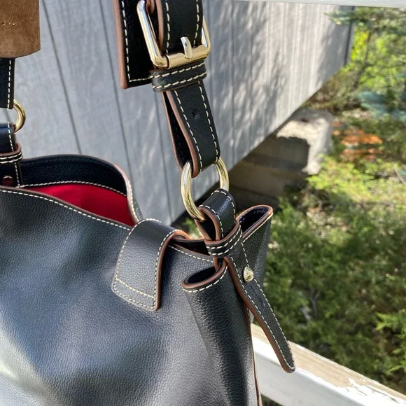 Dooney & Bourke Toscana Lily Bucket Bag Large - Picture 5 of 11